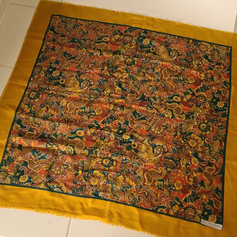 Christian Dior E'Charpes Vintage 100% Wool Scarf - Picture 6 of 16
